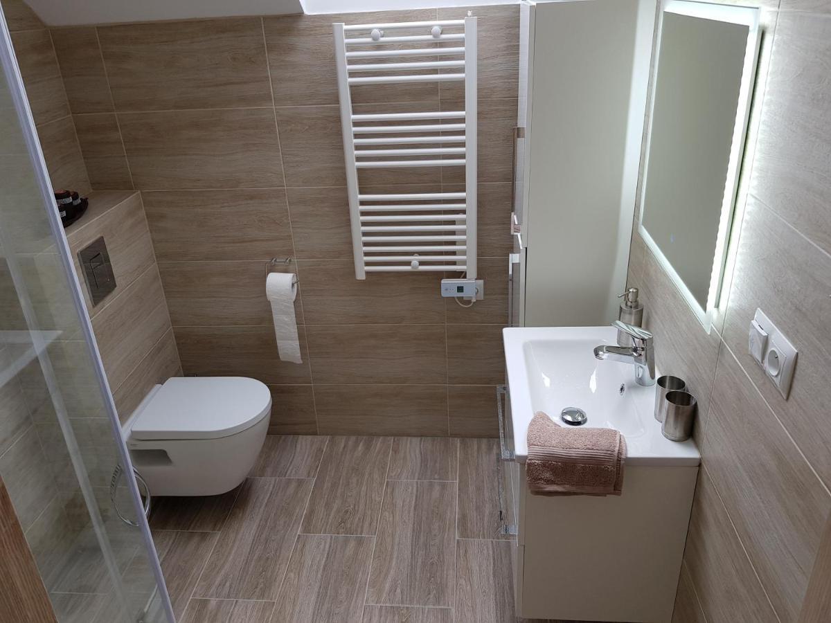 Apartament Komarno II يلينيا غورا المظهر الخارجي الصورة